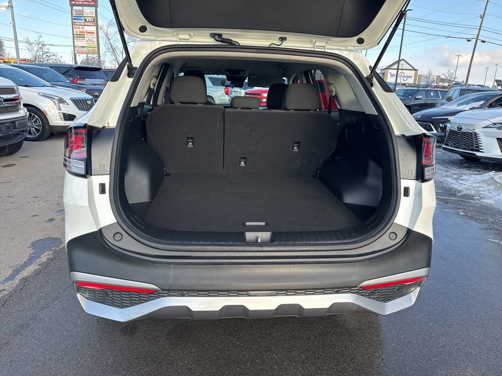 Used 2023 Kia Sportage LX image 29
