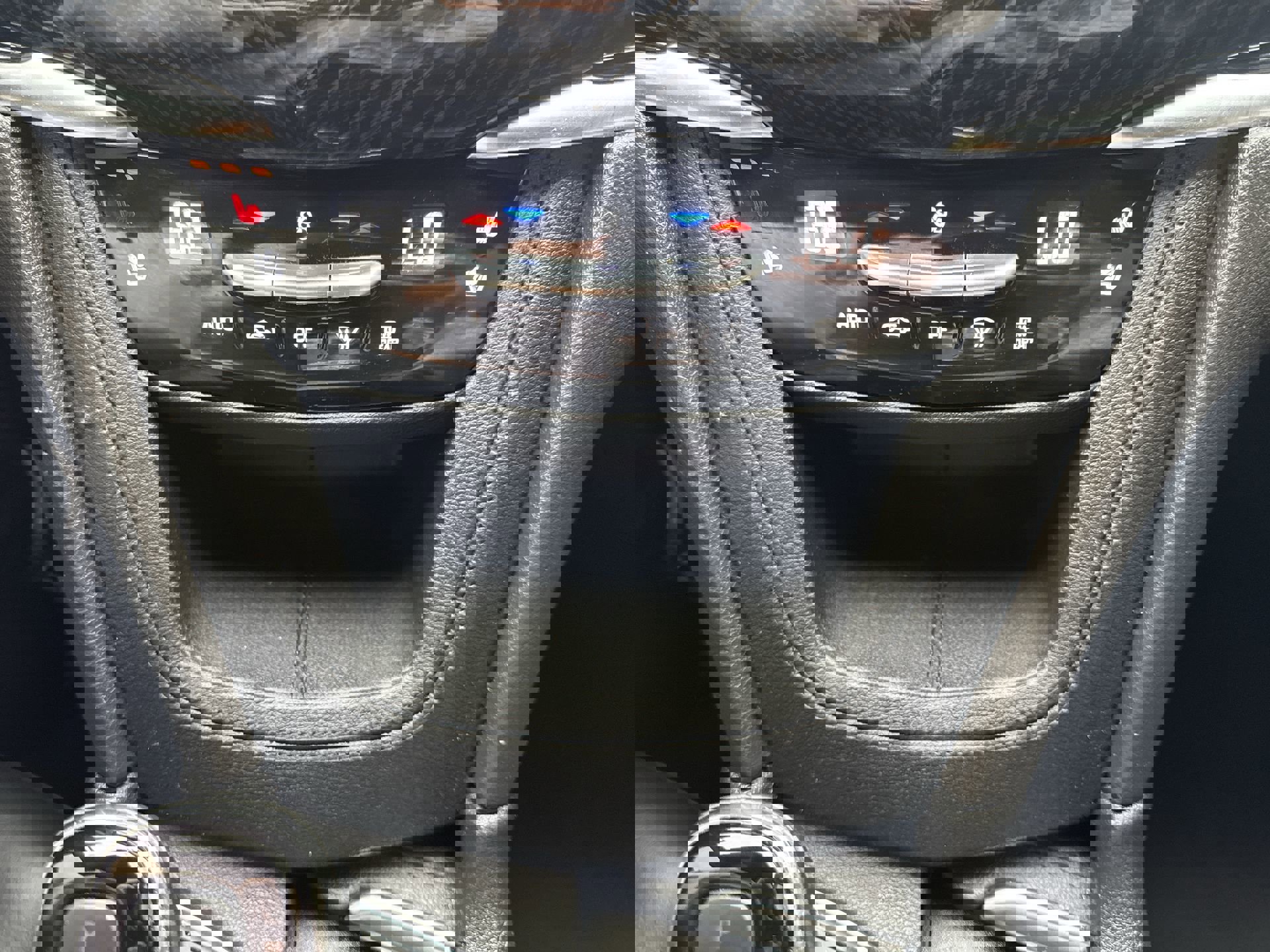 Certified 2023 Cadillac XT6 Premium Luxury FWD image 18