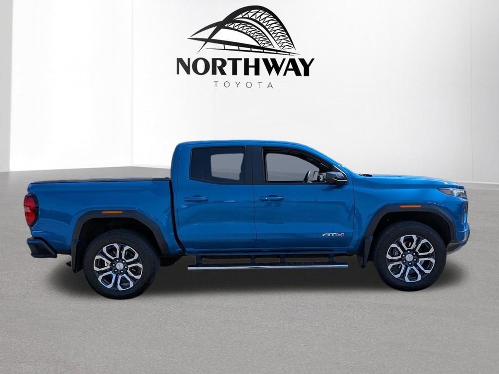 Used 2024 GMC Canyon AT4 w/ AT4 Premium Package image 3