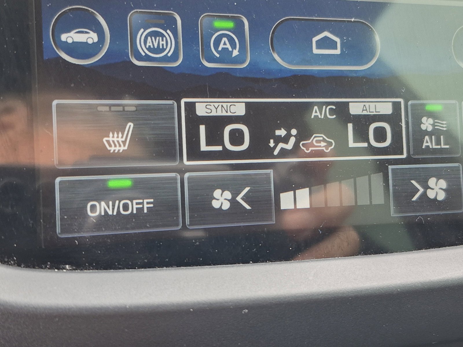 Used 2025 Subaru Forester Premium image 31