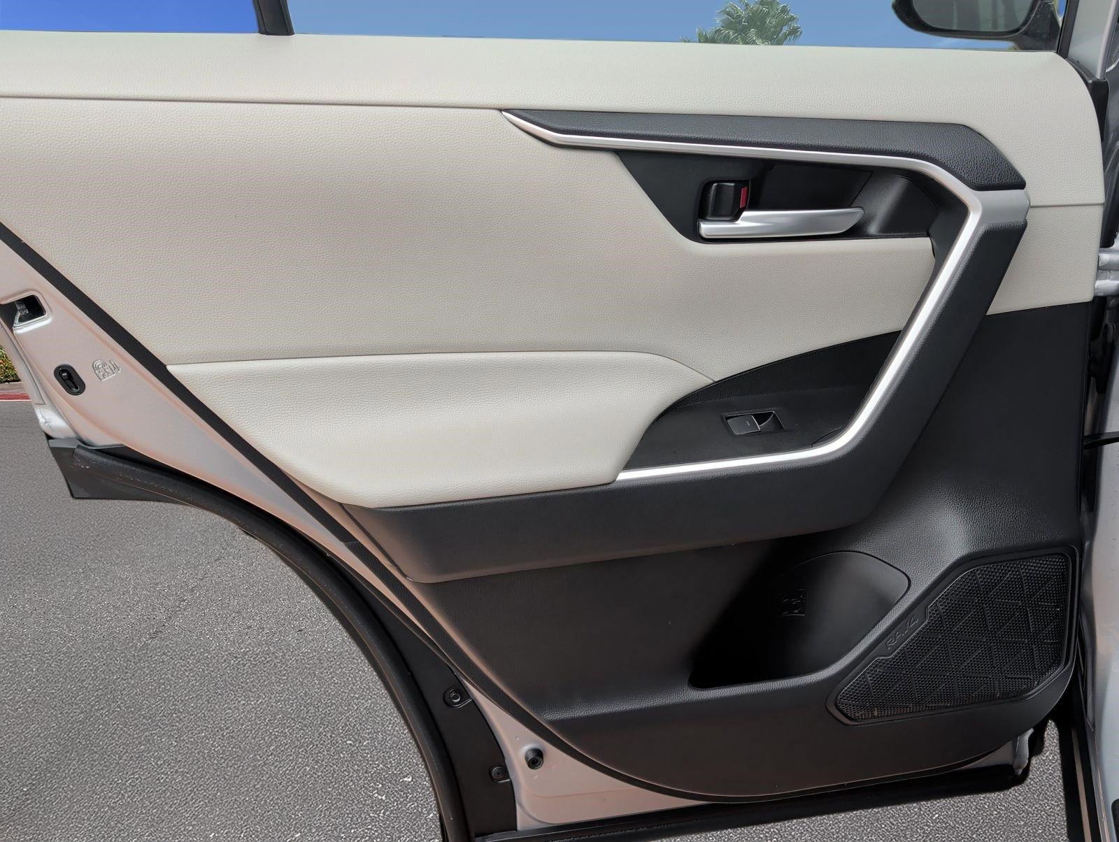 Used 2024 Toyota RAV4 XLE FWD image 23