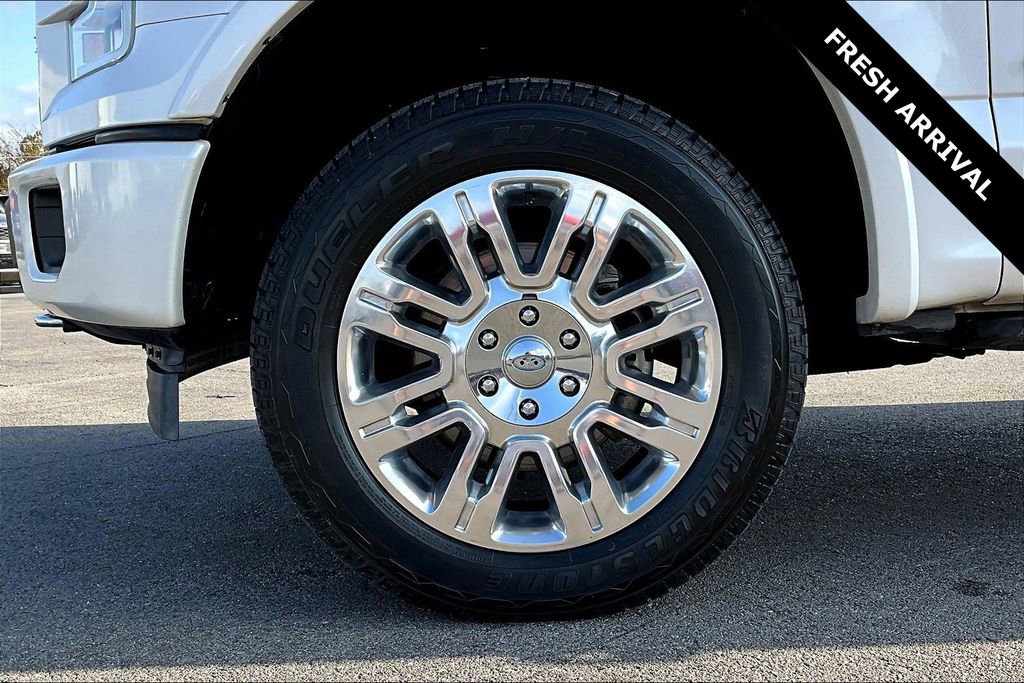 Used 2017 Ford F150 Platinum w/ Equipment Group 701A Luxury AWD/4WD image 34