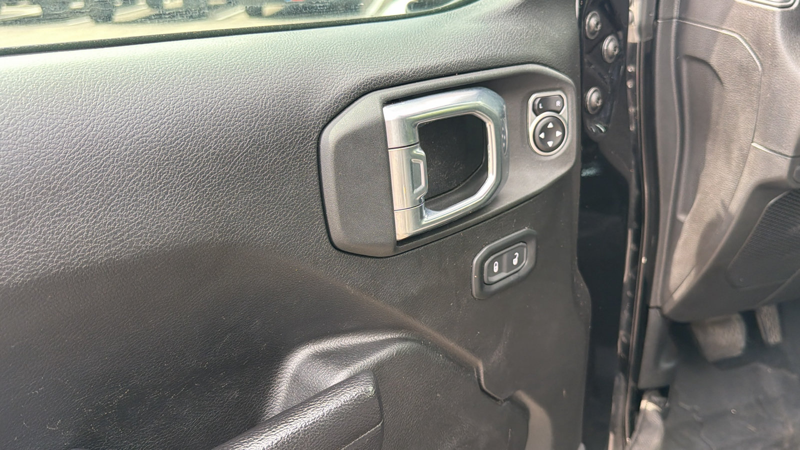 Used 2024 Jeep Wrangler Unlimited Sport AWD/4WD image 10