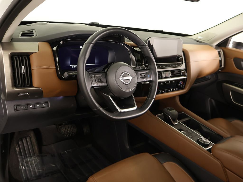 Used 2023 Nissan Pathfinder Platinum AWD/4WD image 31