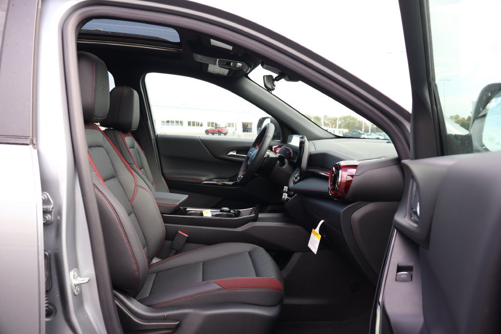 New 2027 Chevrolet Equinox RS AWD/4WD image 42
