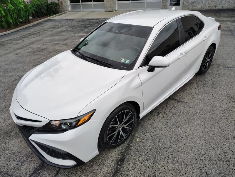 Used 2024 Toyota Camry SE FWD image 11