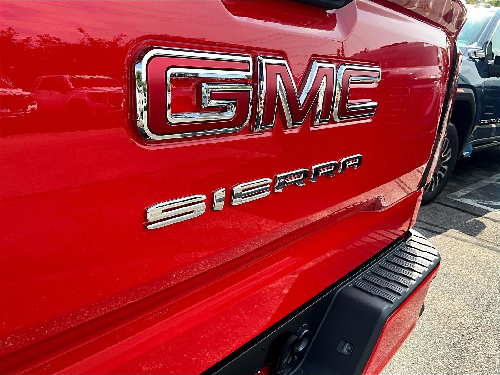 New 2026 GMC Sierra 1500 Pro w/ Graphite Edition AWD/4WD image 13