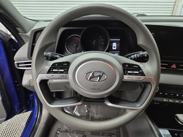 Used 2023 Hyundai Elantra SEL FWD image 22