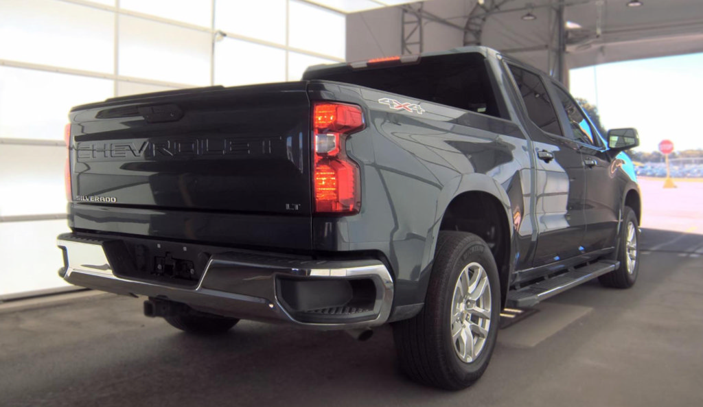 Used 2019 Chevrolet Silverado 1500 LT w/ All-Star Edition AWD/4WD image 5