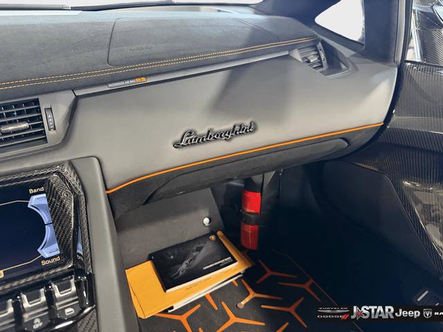 Used 2021 Lamborghini Aventador SVJ AWD/4WD image 26