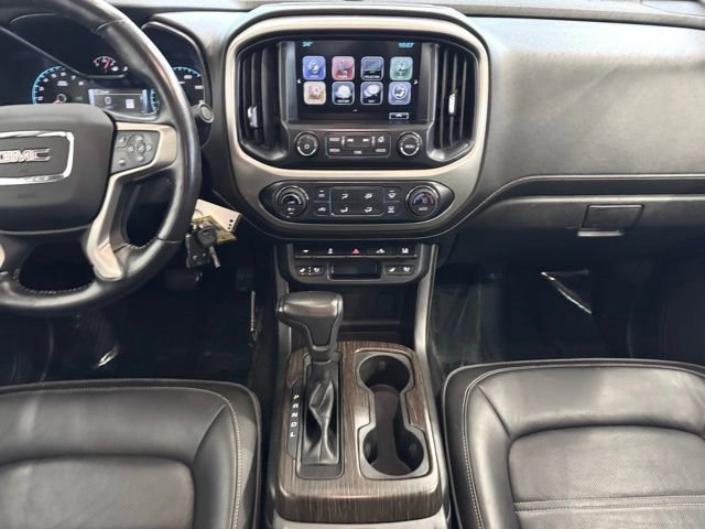 Used 2018 GMC Canyon Denali image 2