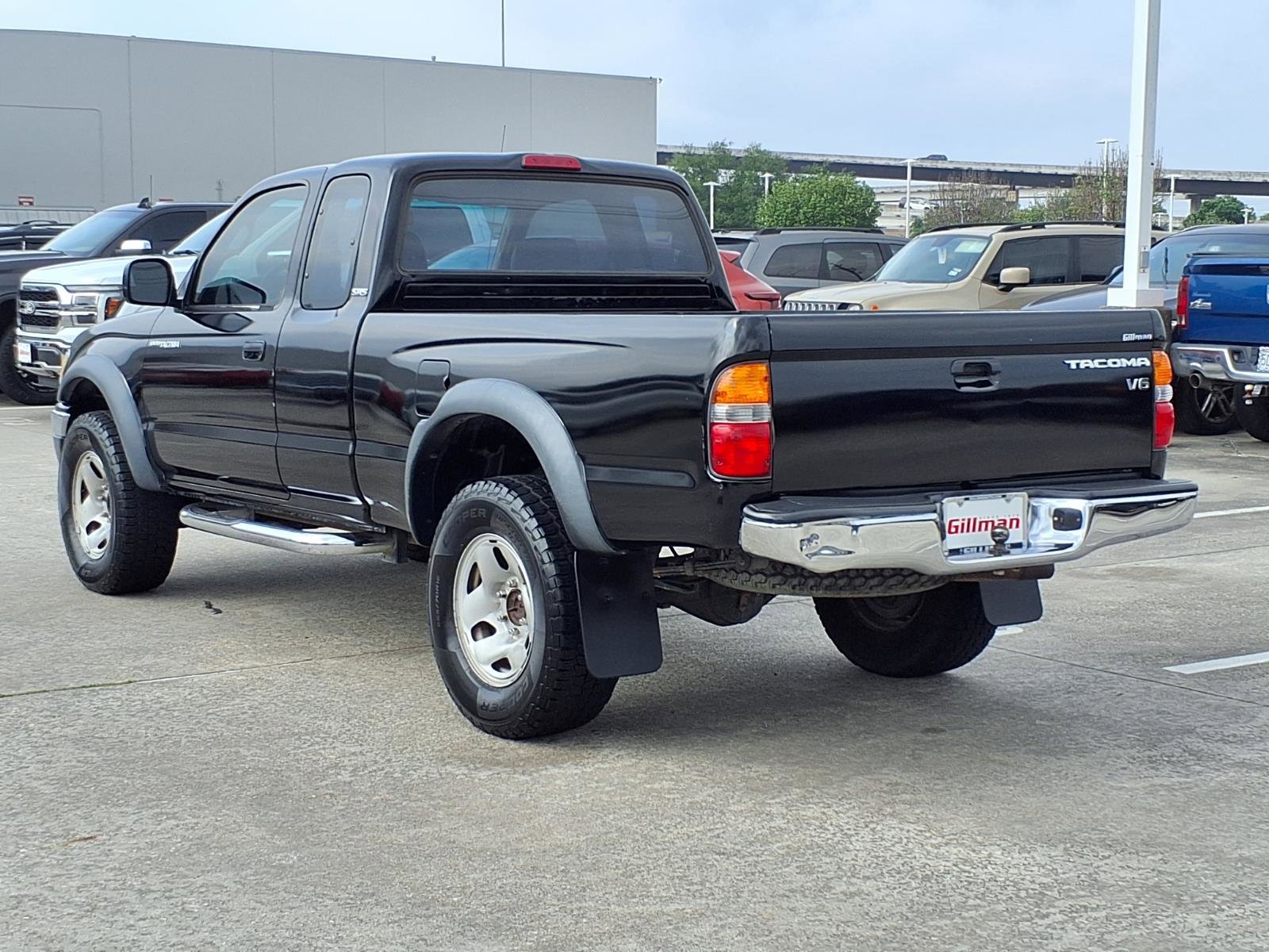 Used 2004 Toyota Tacoma PreRunner RWD image 3