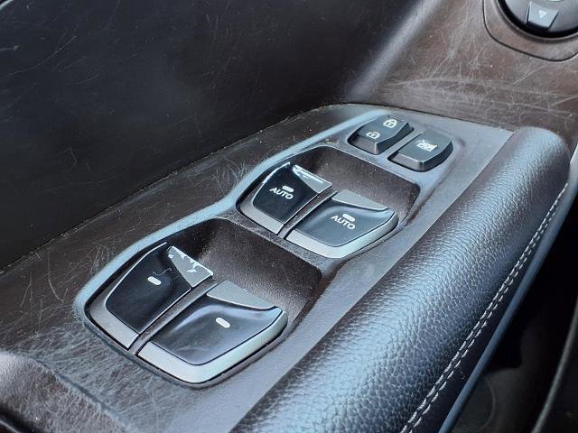 Used 2017 Hyundai Santa Fe Sport w/ 2.0T Ultimate Tech Package 05 image 17