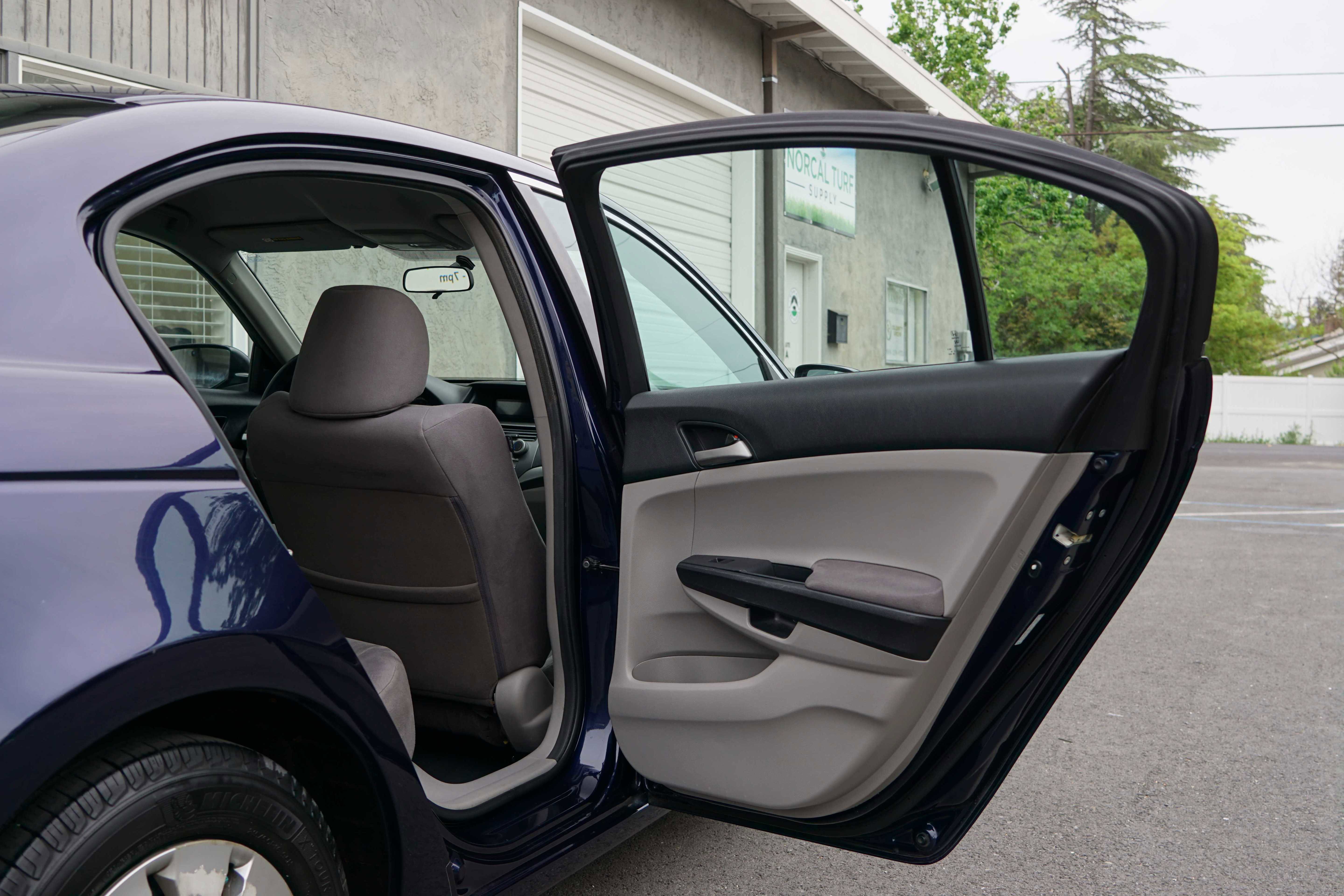 Used 2011 Honda Accord LX image 27