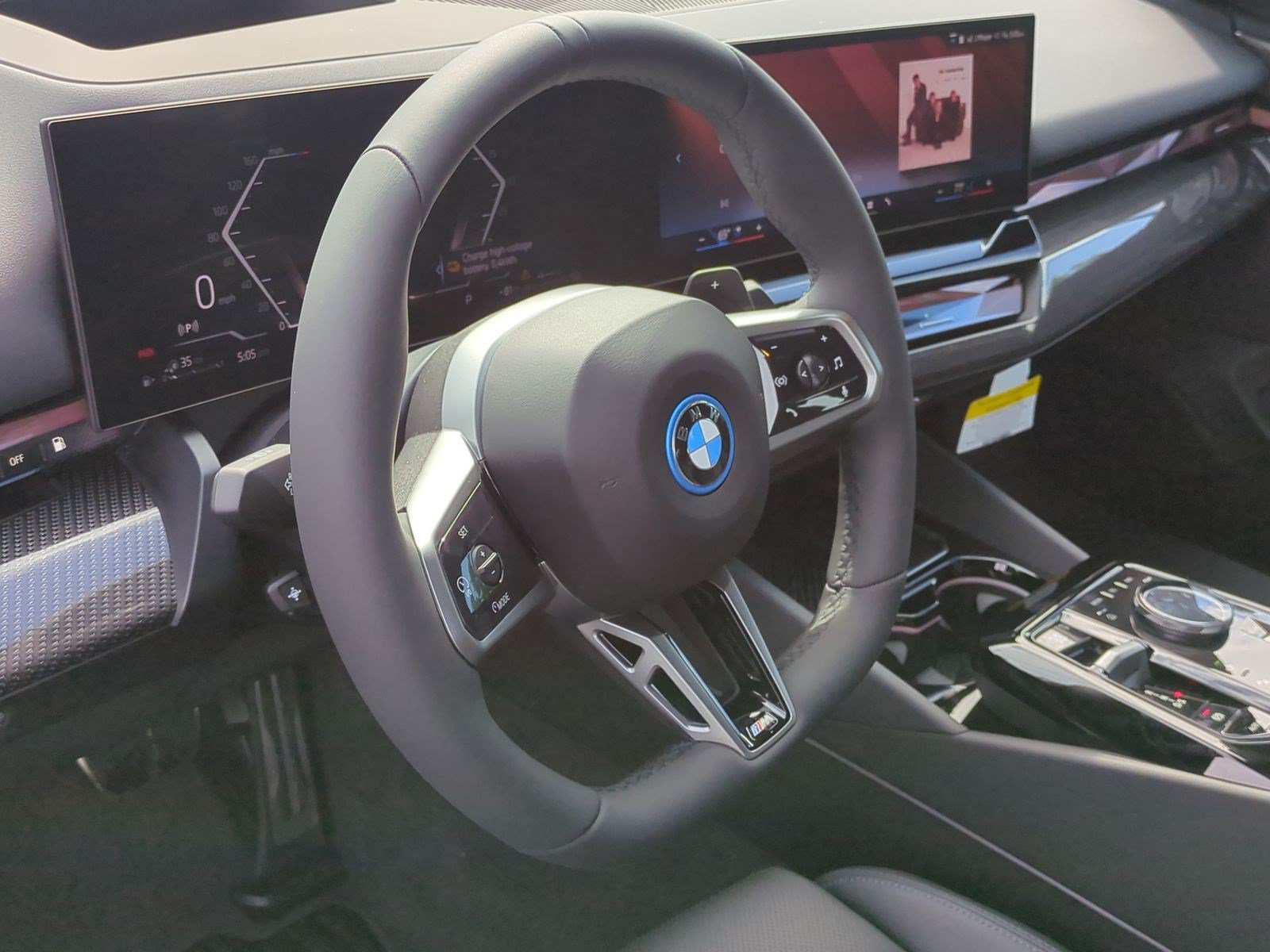 New 2027 BMW 550e xDrive w/ Premium Package AWD/4WD image 17