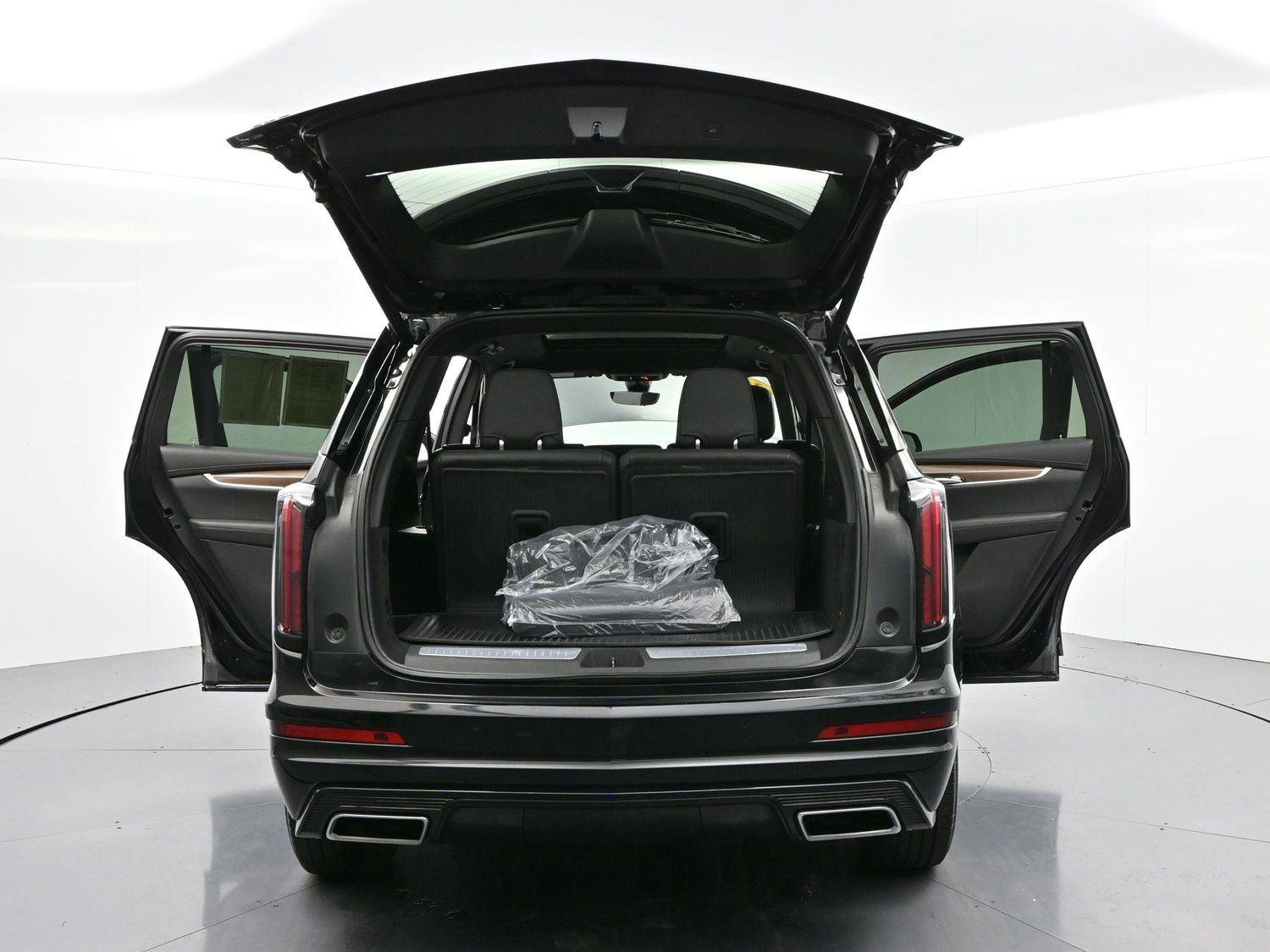 Certified 2024 Cadillac XT6 Sport w/ Platinum Package image 48