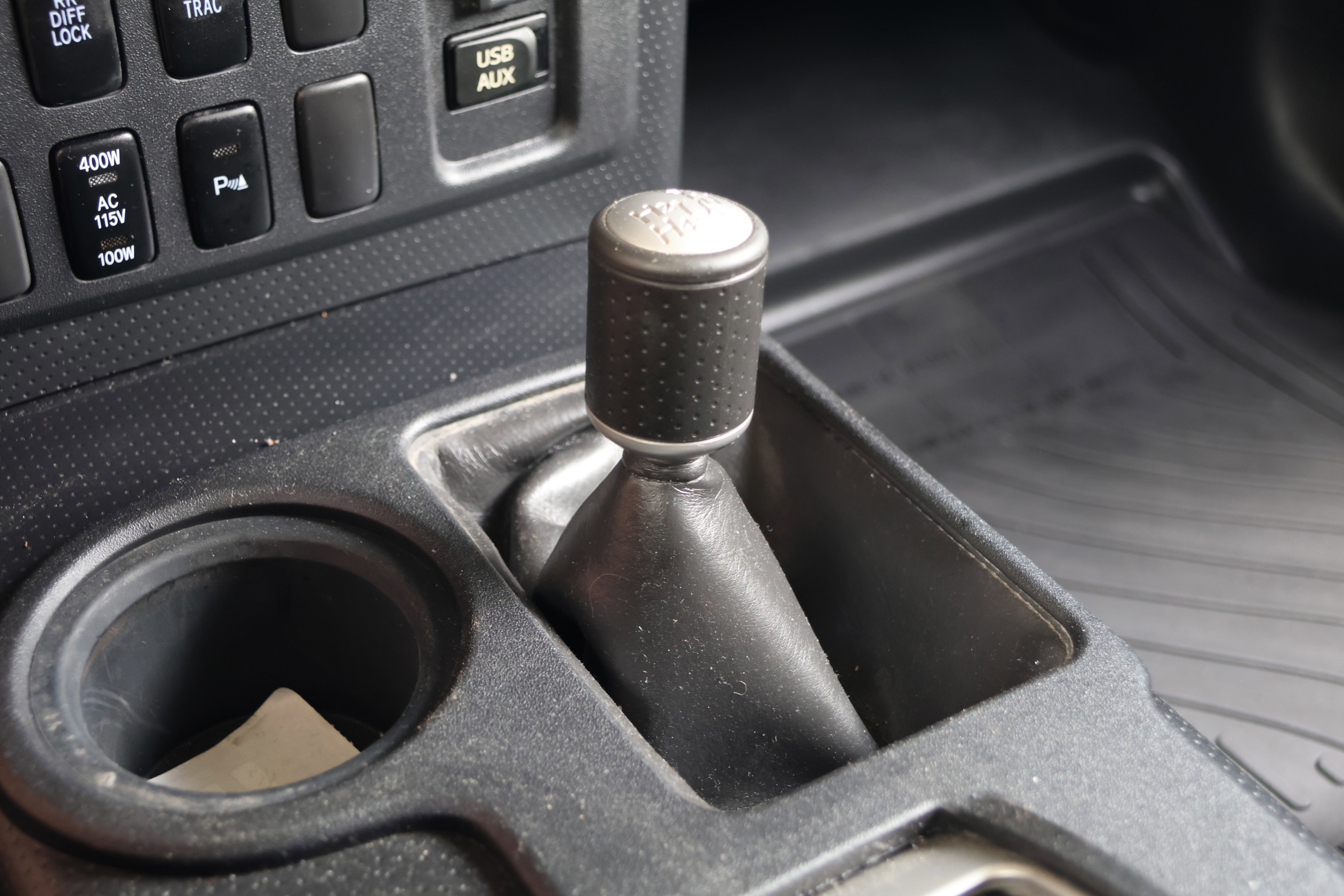 Used 2012 Toyota FJ Cruiser 4WD w/ Upgrade Pkg image 27