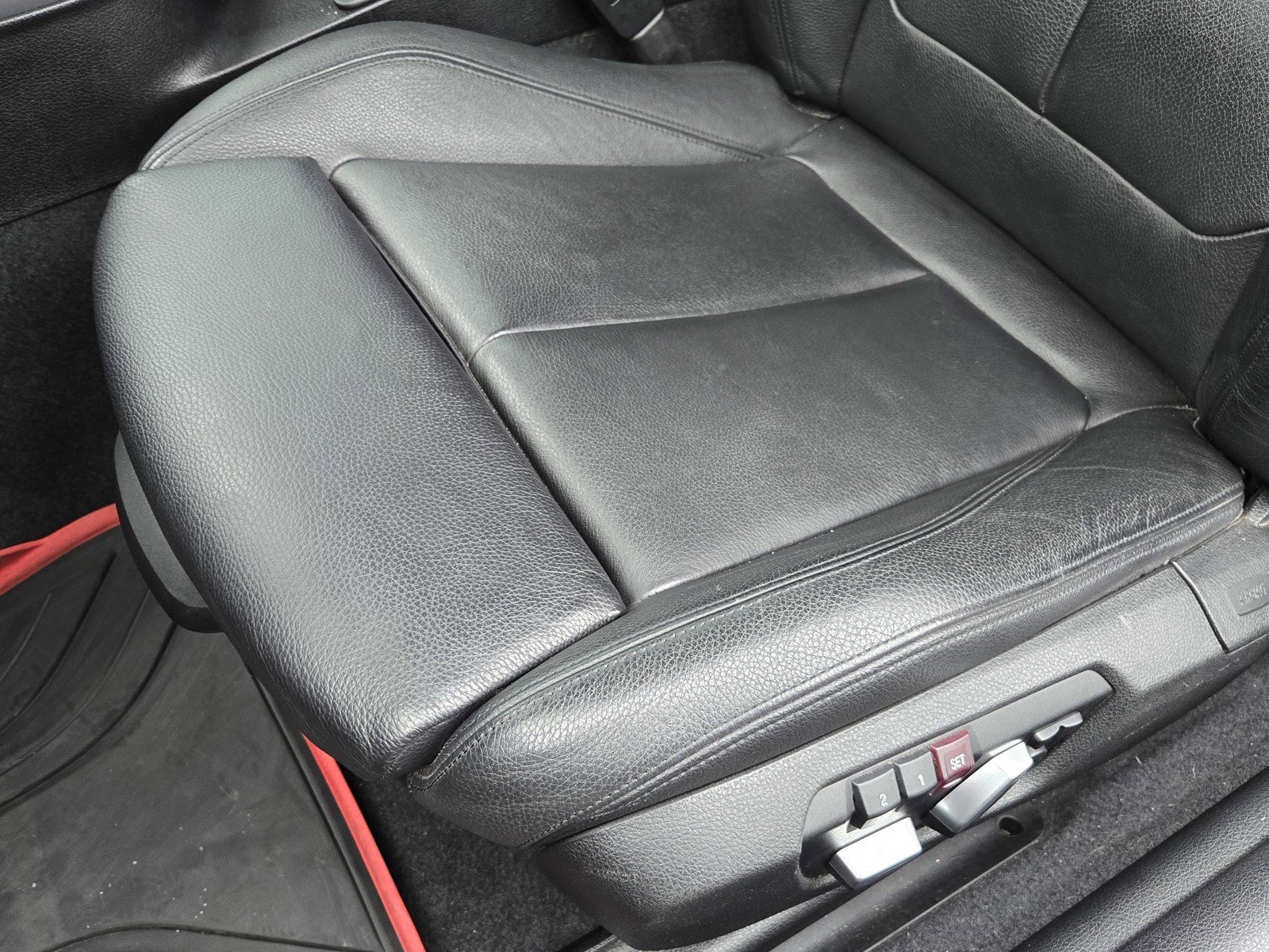 Used 2016 BMW M235i Coupe image 13