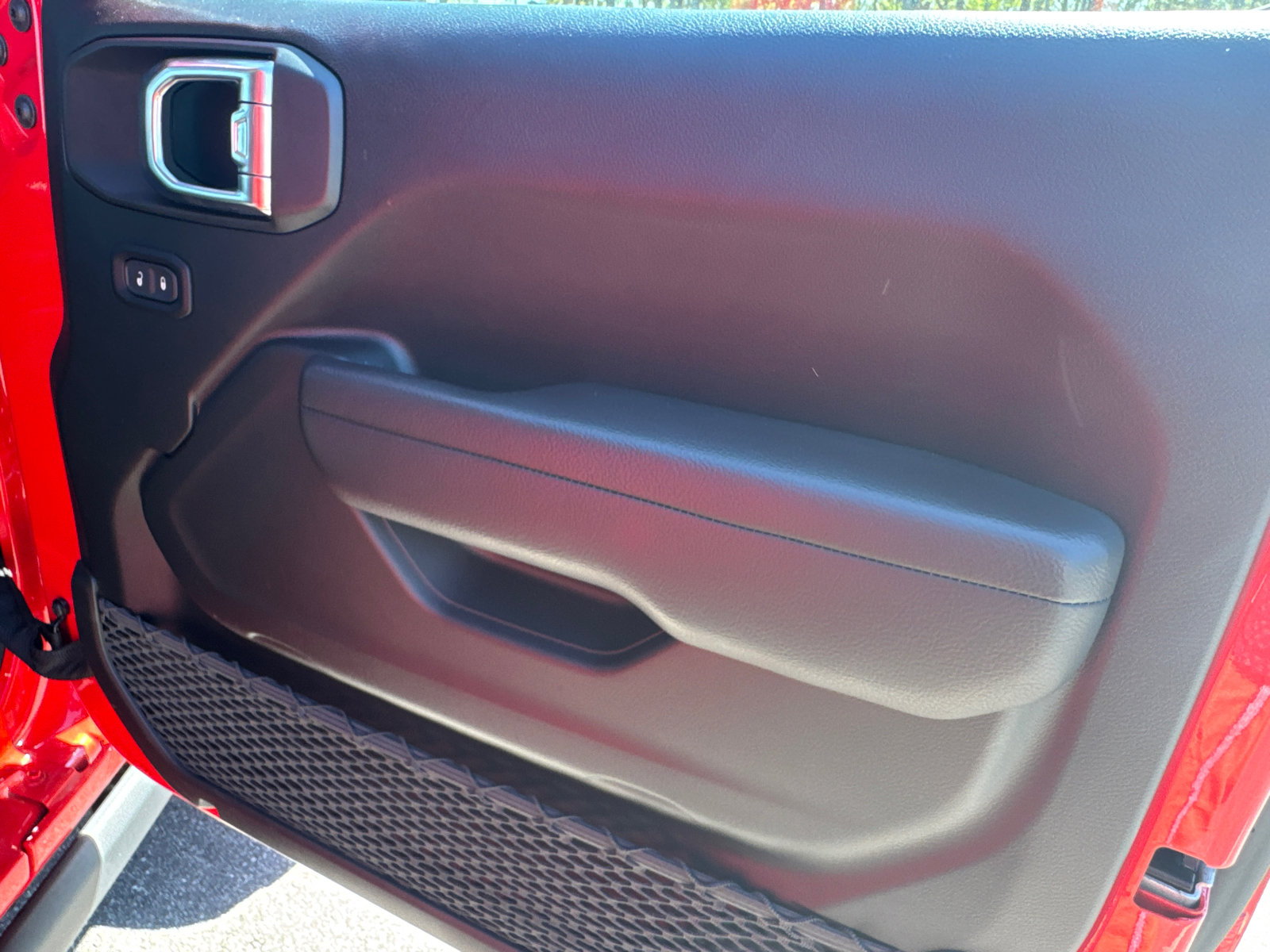 Used 2025 Jeep Wrangler Willys image 16