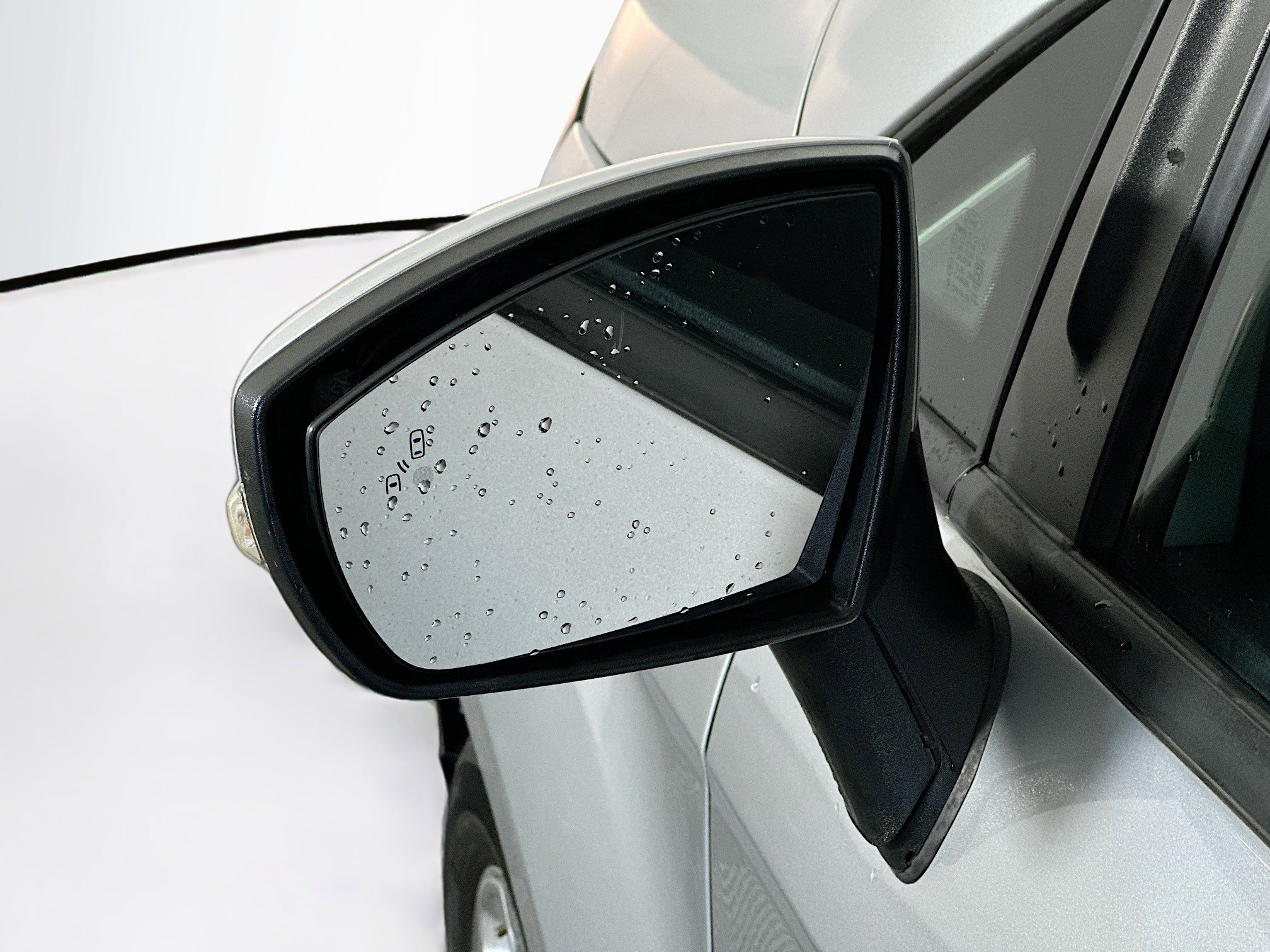 Used 2020 Ford EcoSport SE w/ SE Convenience Package image 16