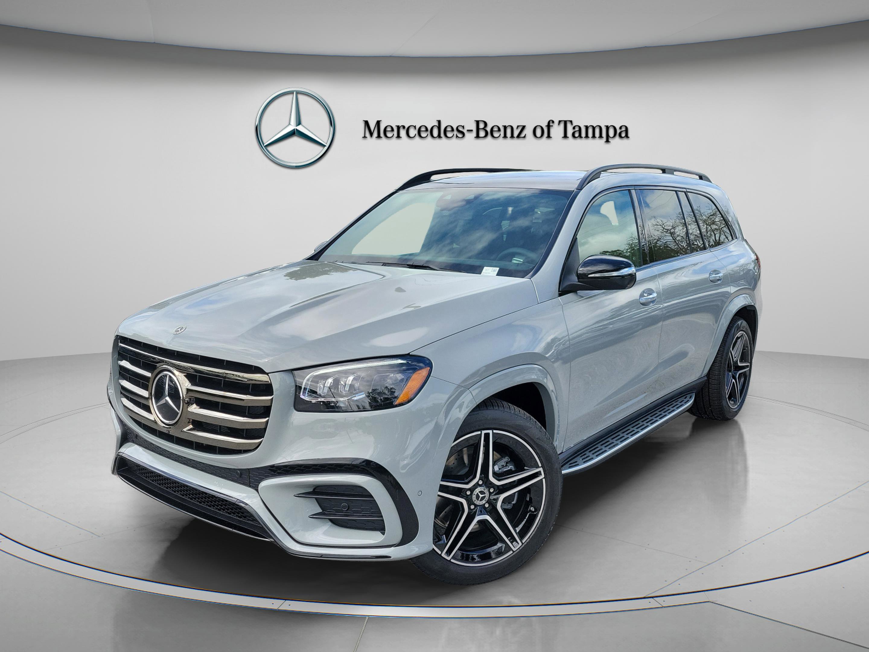 New 2026 Mercedes-Benz GLS 450 4MATIC 360° Tour