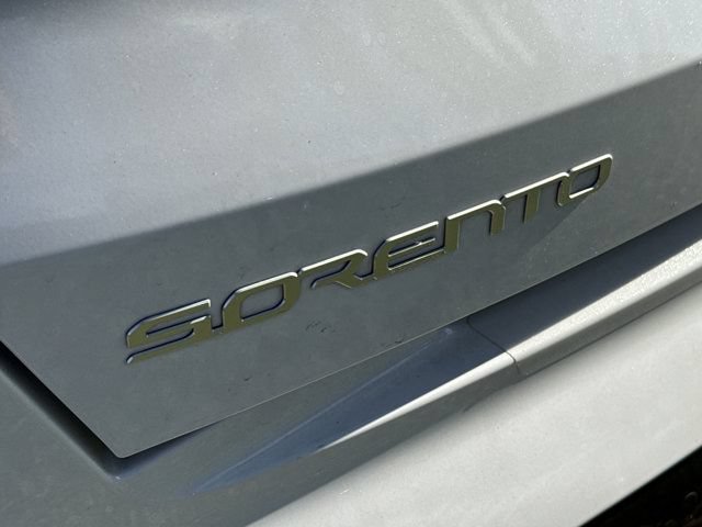 Used 2023 Kia Sorento S w/ Panoramic Sunroof Package FWD image 10