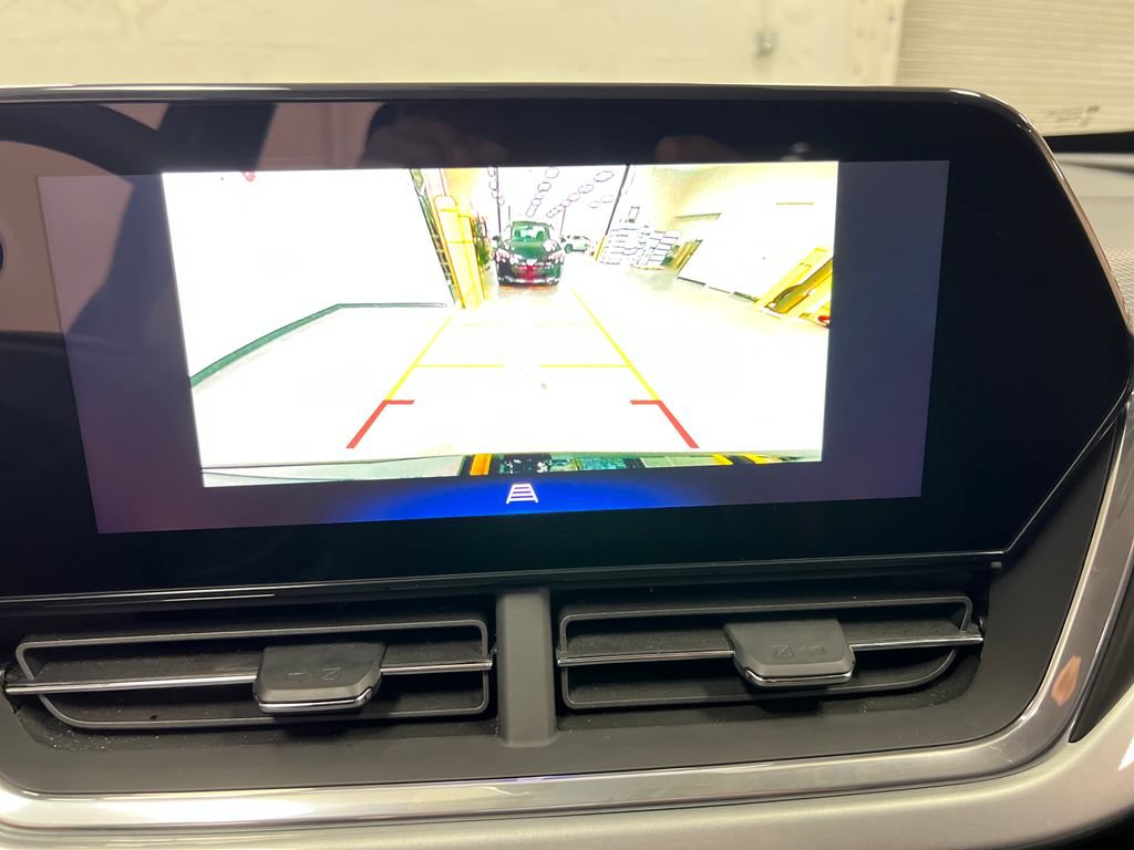 Used 2024 Chevrolet Trax LT FWD image 22