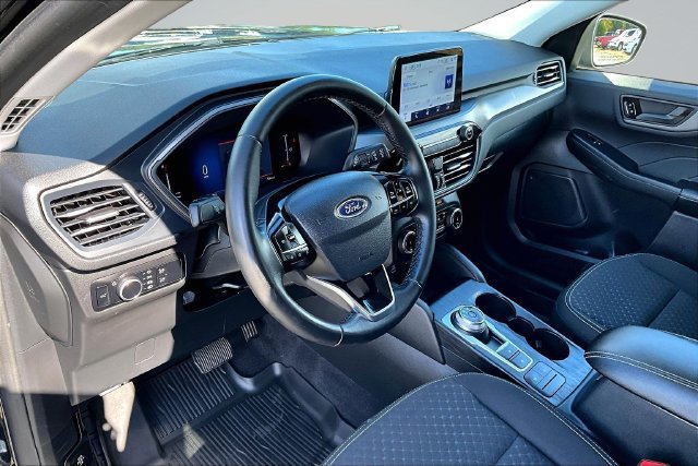 Used 2023 Ford Escape Active FWD image 16