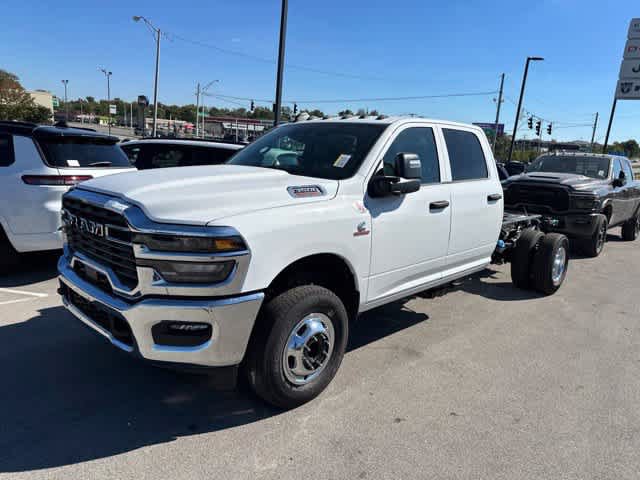 New 2027 RAM 3500 Tradesman w/ Chrome Appearance Group A AWD/4WD image 2