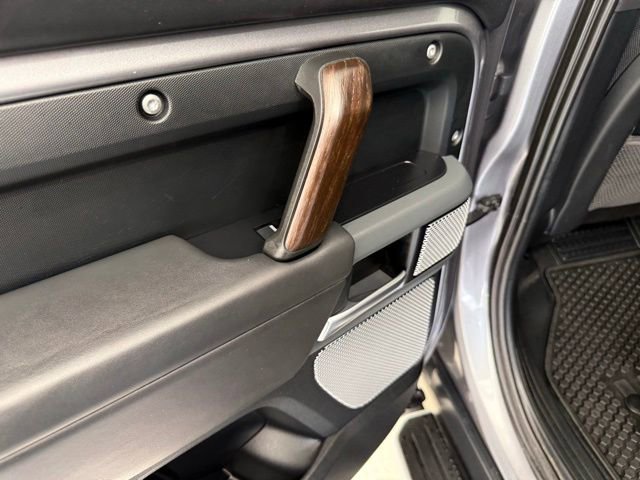 Used 2023 Land Rover Defender 130 X AWD/4WD image 22