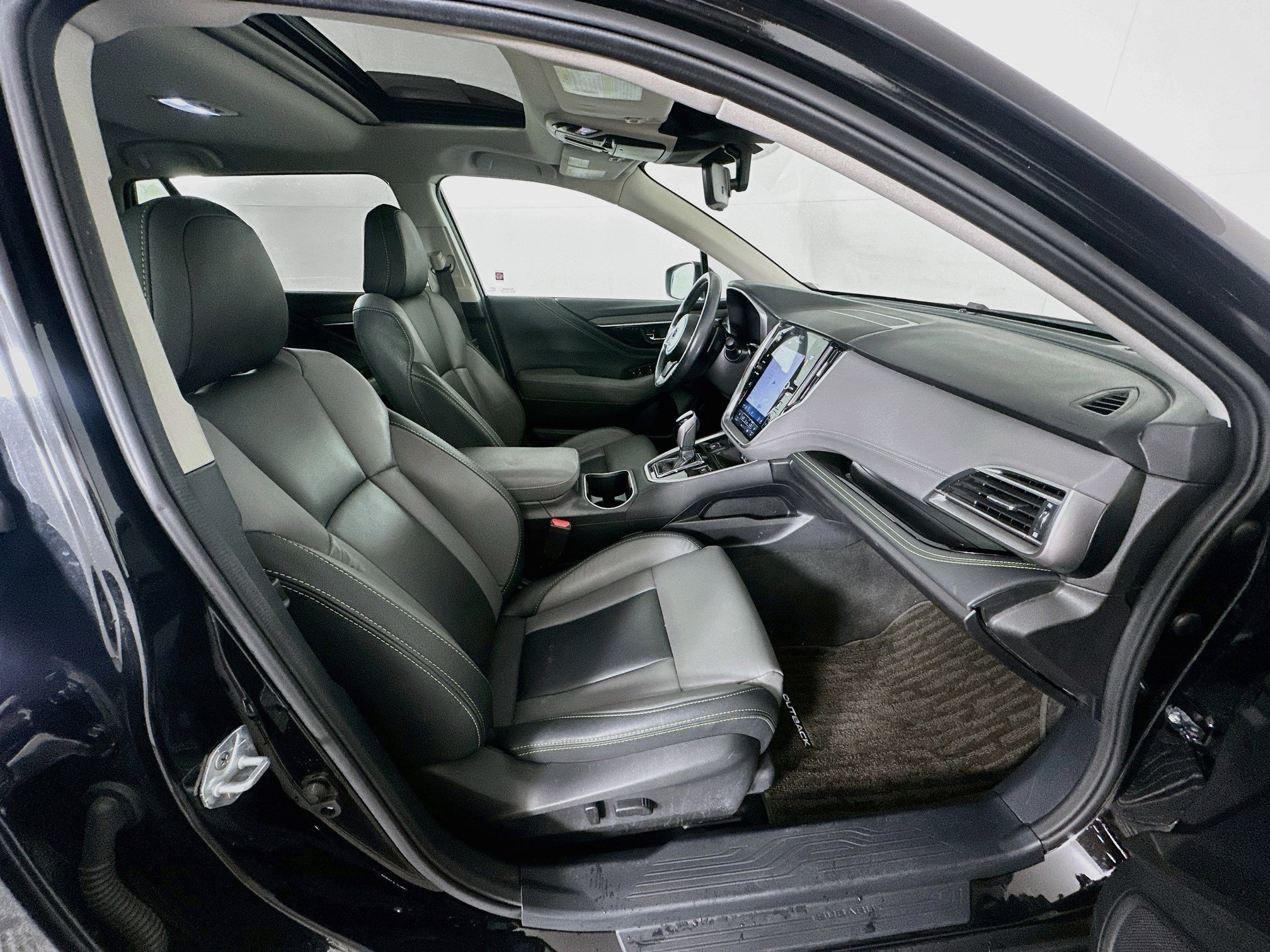 Used 2023 Subaru Outback Onyx Edition XT AWD/4WD image 32