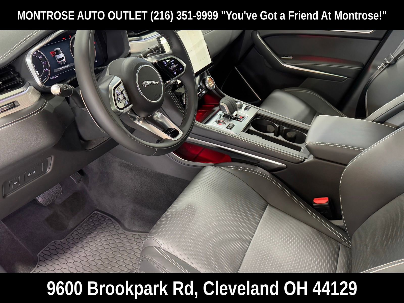 Used 2024 Jaguar F-PACE R-Dynamic S image 13