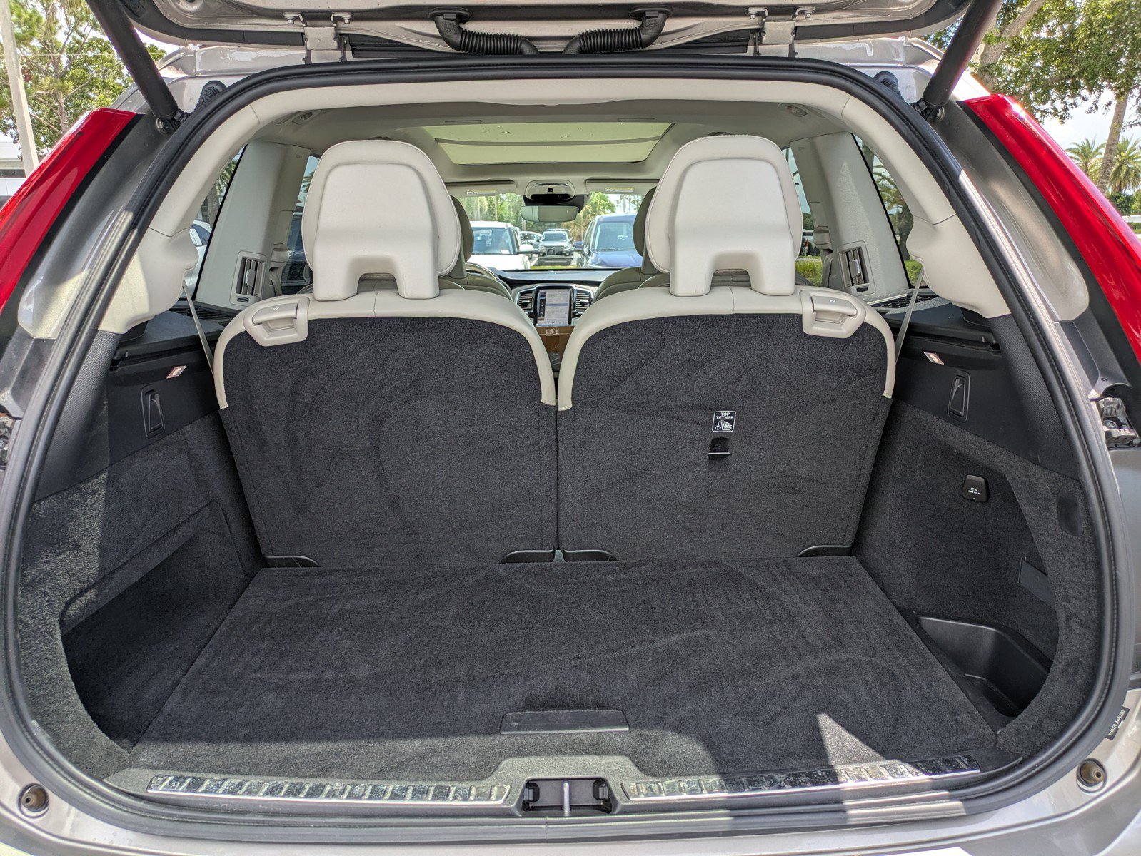 Used 2021 Volvo XC90 T6 Inscription AWD/4WD image 10