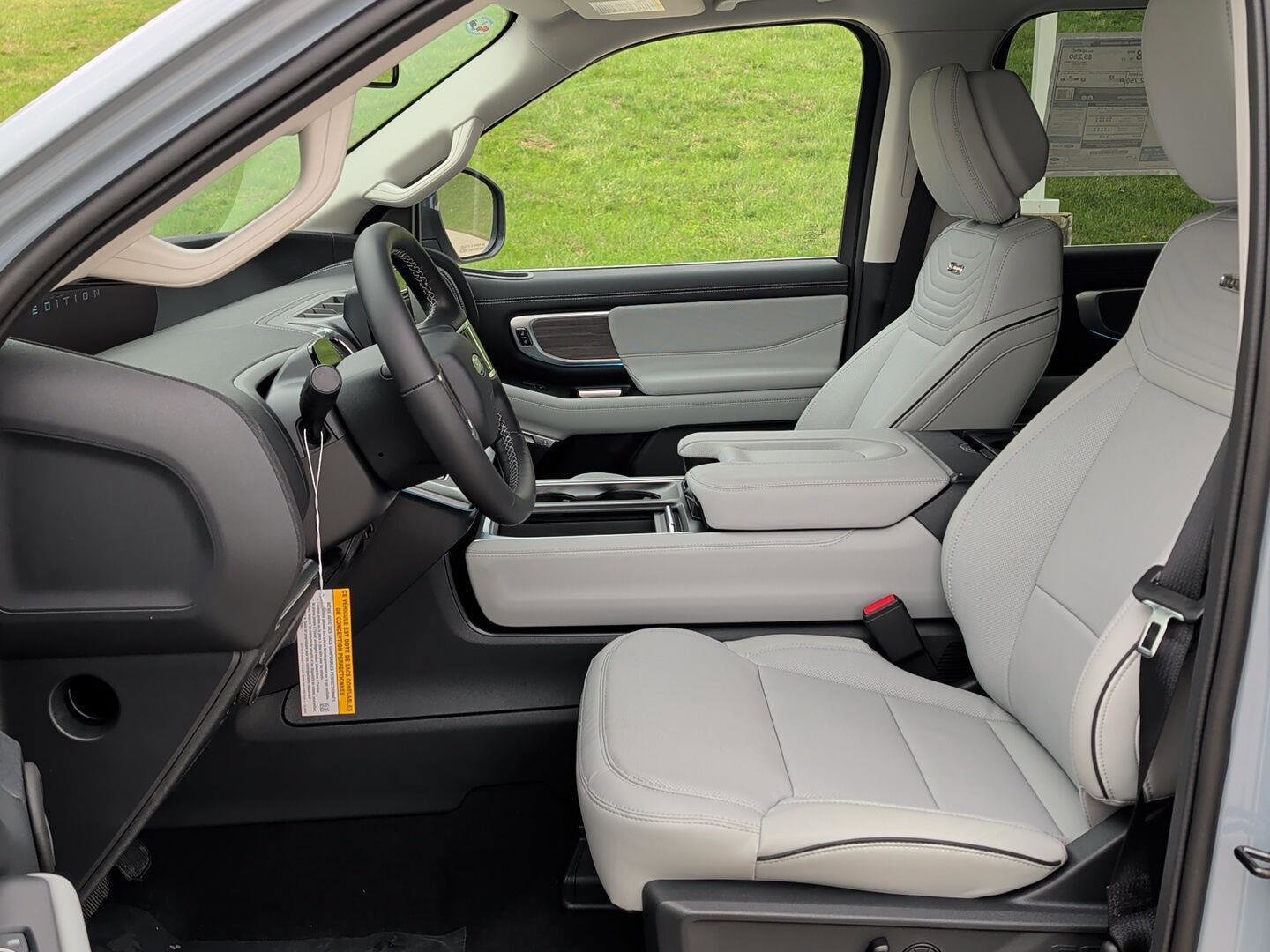 New 2026 Ford Expedition Max Platinum image 15