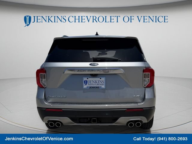 Used 2022 Ford Explorer Platinum w/ Equipment Group 601A AWD/4WD image 6