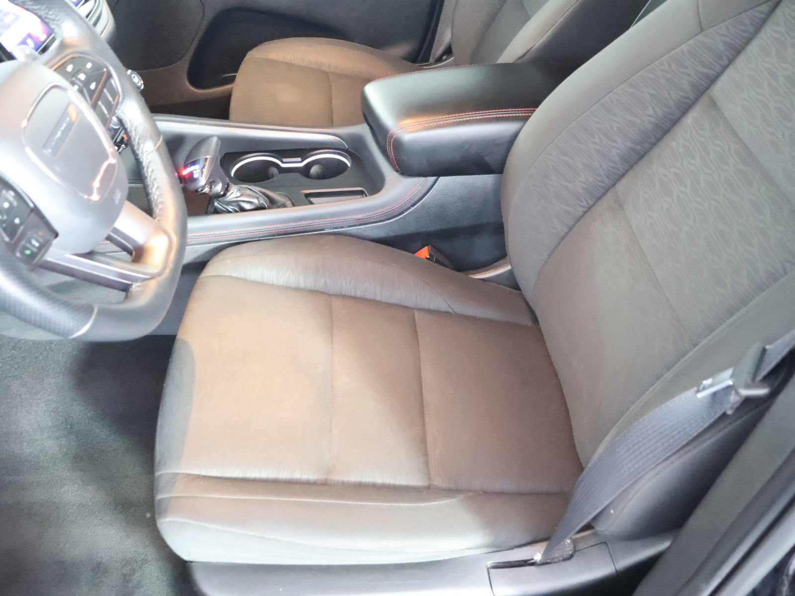 Used 2025 Dodge Durango GT RWD image 22