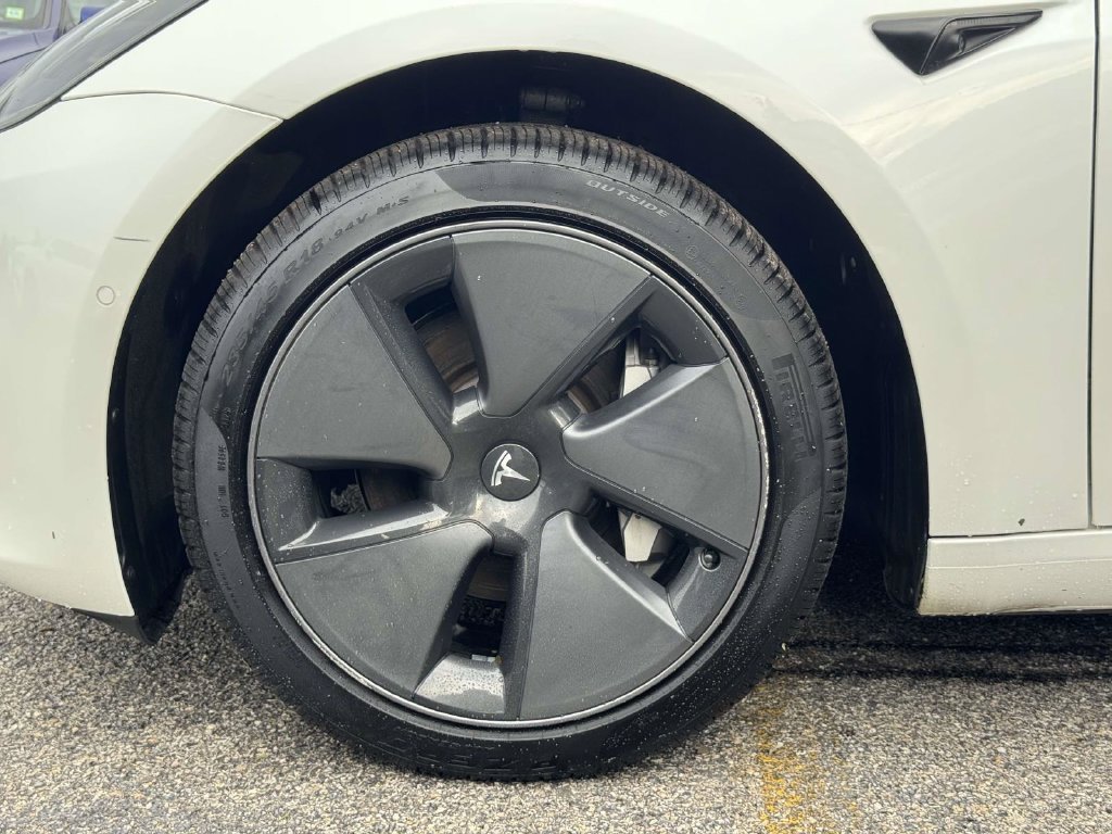 Used 2021 Tesla Model 3 Standard Range Plus RWD image 8
