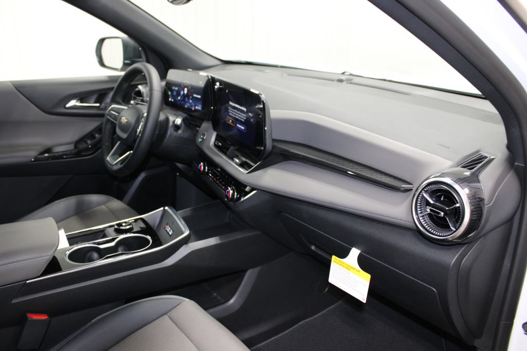 New 2026 Chevrolet Equinox LT w/ Convenience Package II FWD image 23