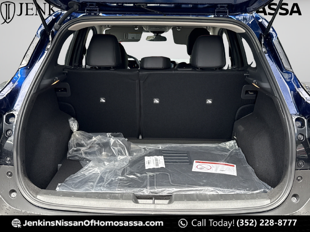 New 2026 Nissan Kicks SR w/ Cold Weather Package FWD image 21