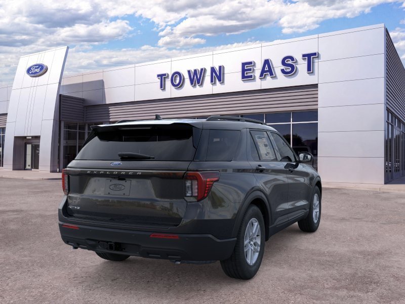 New 2026 Ford Explorer Active RWD image 17