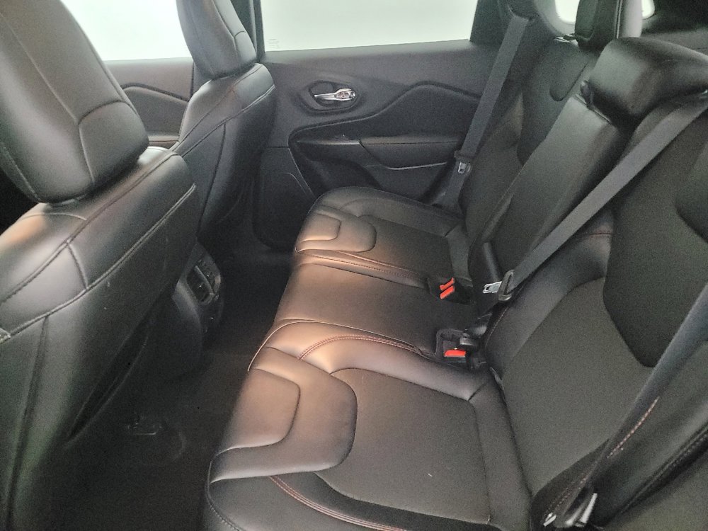 Used 2022 Jeep Cherokee Trailhawk w/ Comfort/Convenience Group image 18