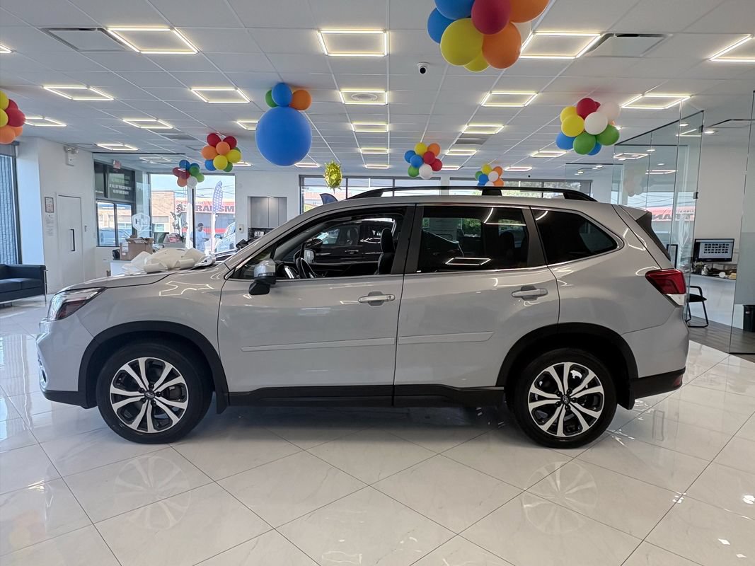 Used 2020 Subaru Forester Limited AWD/4WD image 4