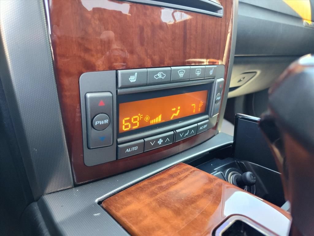 Used 2006 Cadillac XLR RWD image 24