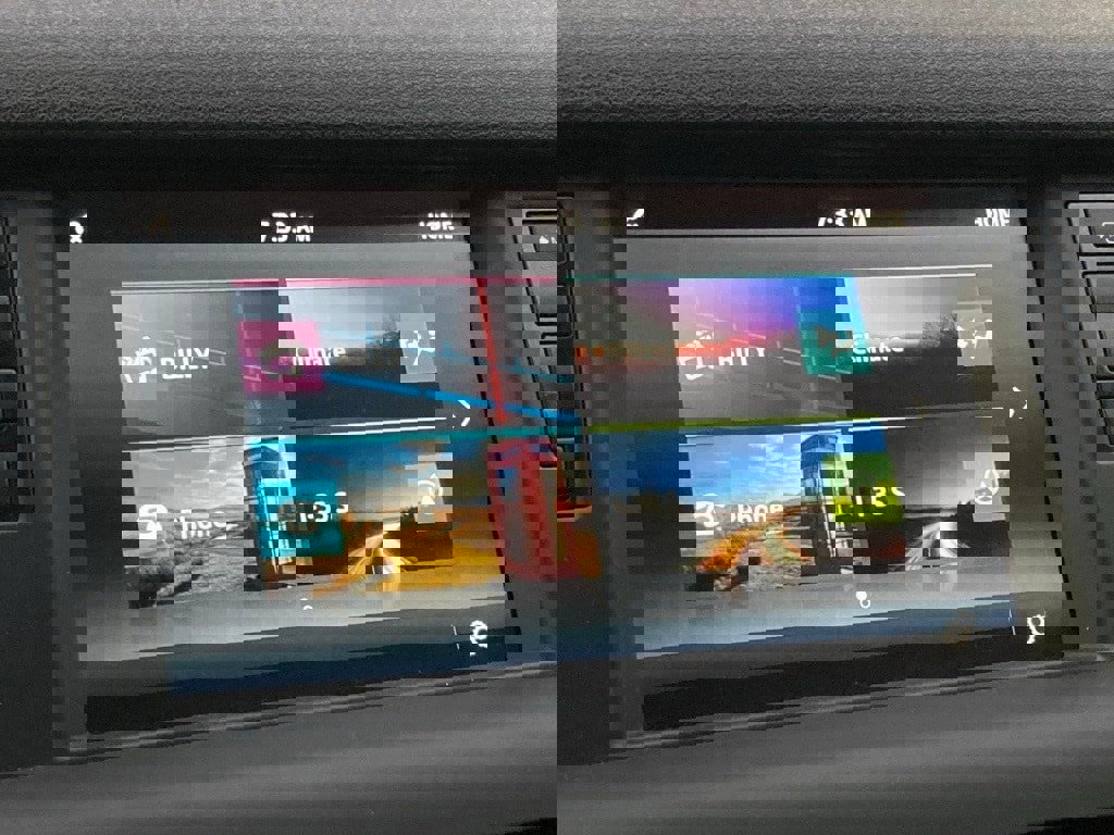 Used 2019 Land Rover Discovery Sport HSE image 21