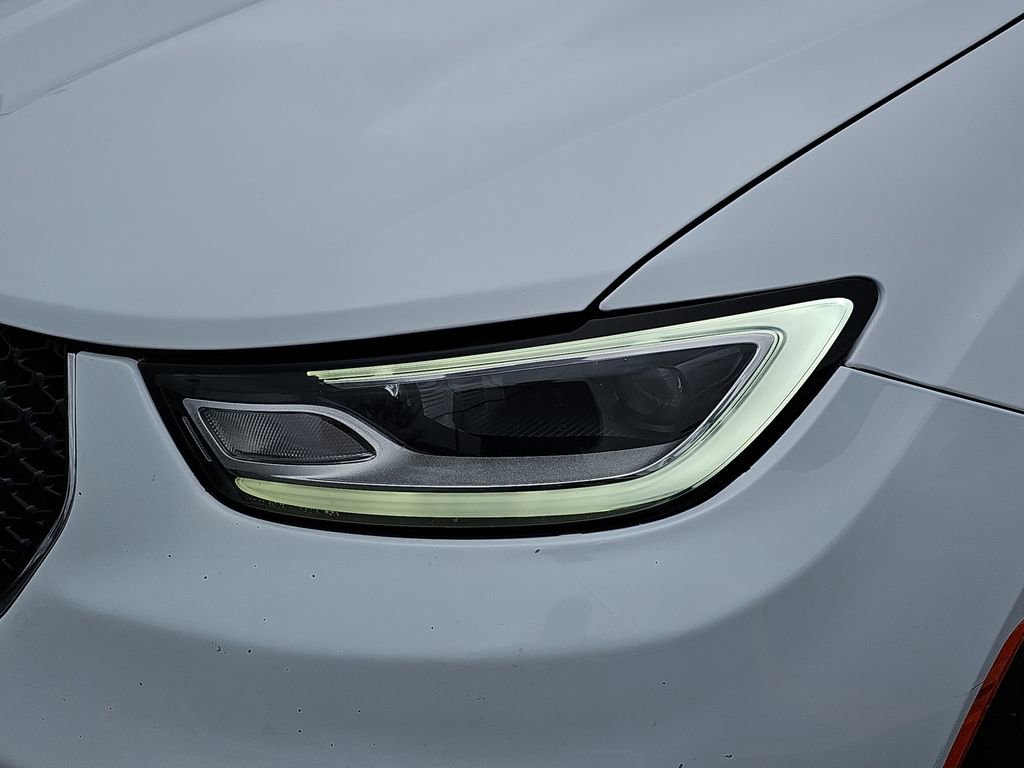 Used 2024 Chrysler Pacifica Touring-L image 31