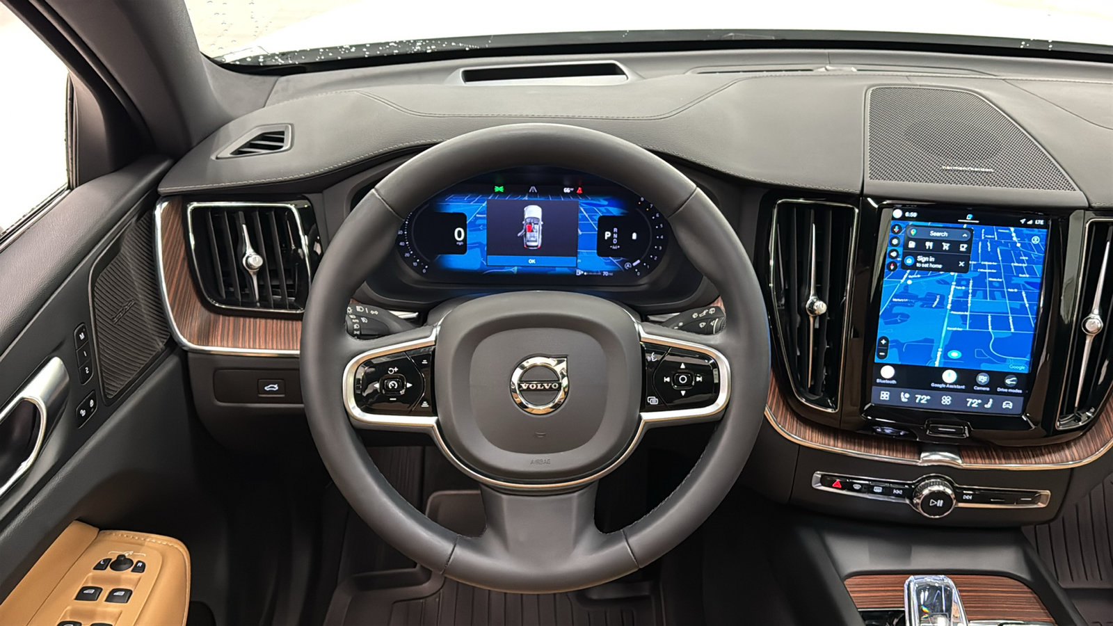 Used 2024 Volvo XC60 B5 Ultimate w/ Protection Package Premier AWD/4WD image 12