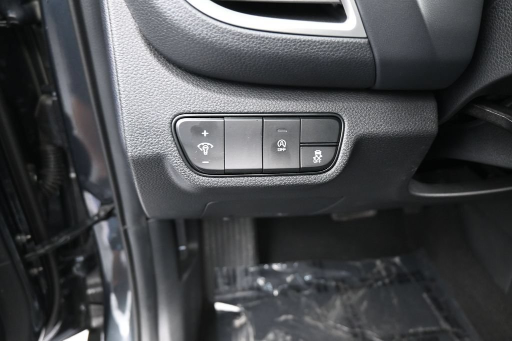 Used 2024 Kia Seltos EX FWD image 12