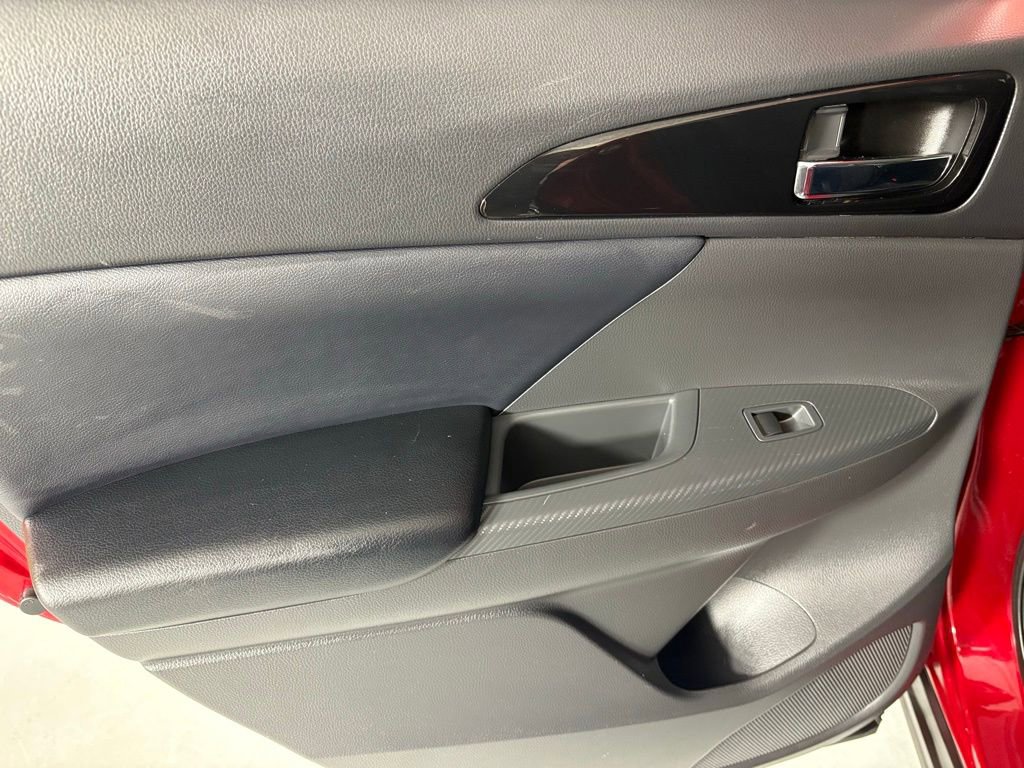 Used 2024 Mitsubishi Eclipse Cross SE image 32