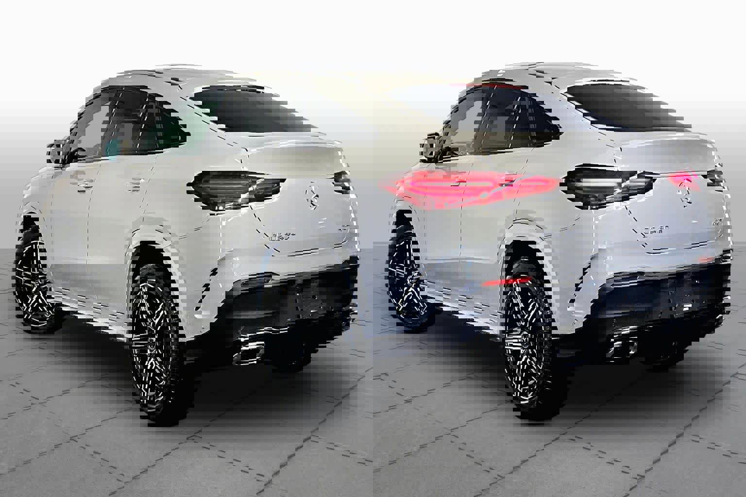 New 2026 Mercedes-Benz GLE 450 4MATIC Coupe image 3