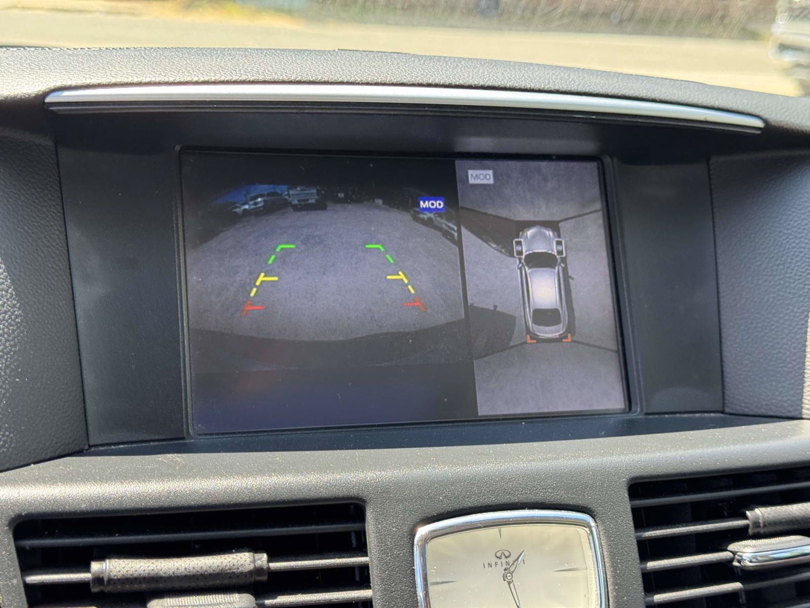 Used 2019 INFINITI Q70 Luxe AWD/4WD image 26